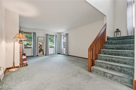 1910 Lillian Road Stow OH 44224