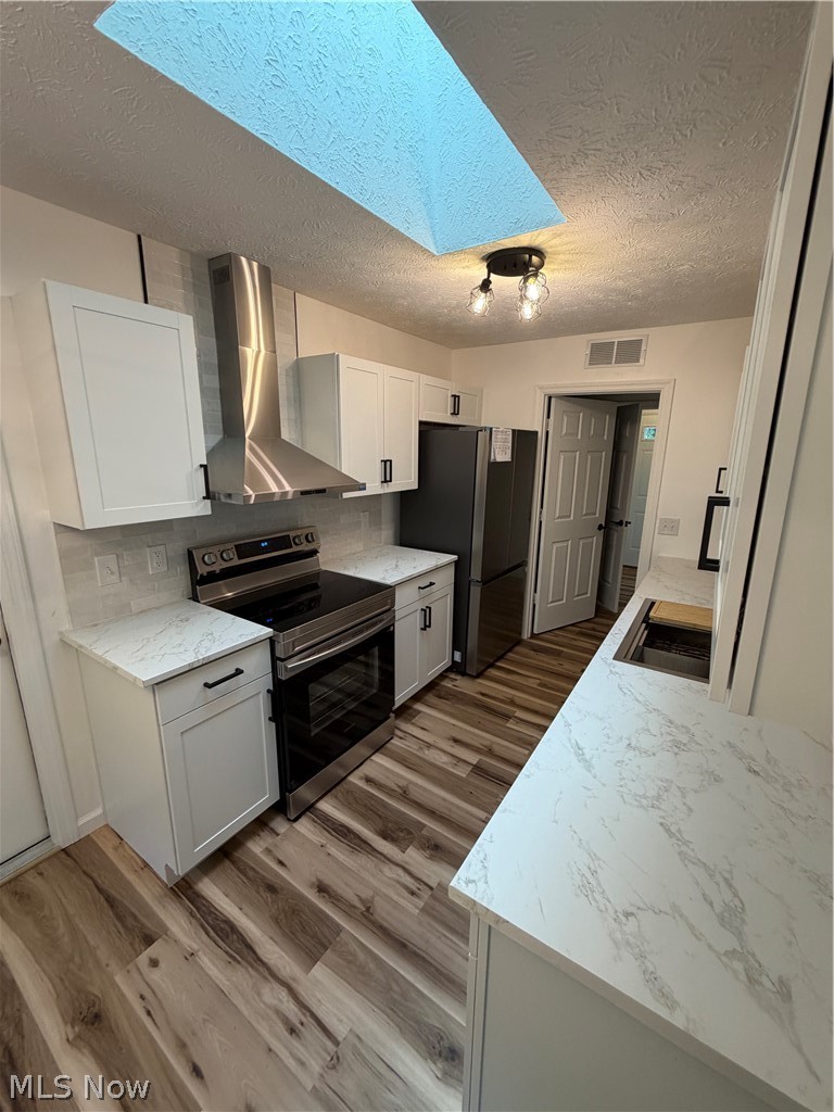 3352 Brookside Lane Cuyahoga Falls OH 44223