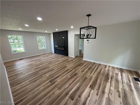 3352 Brookside Lane Cuyahoga Falls OH 44223