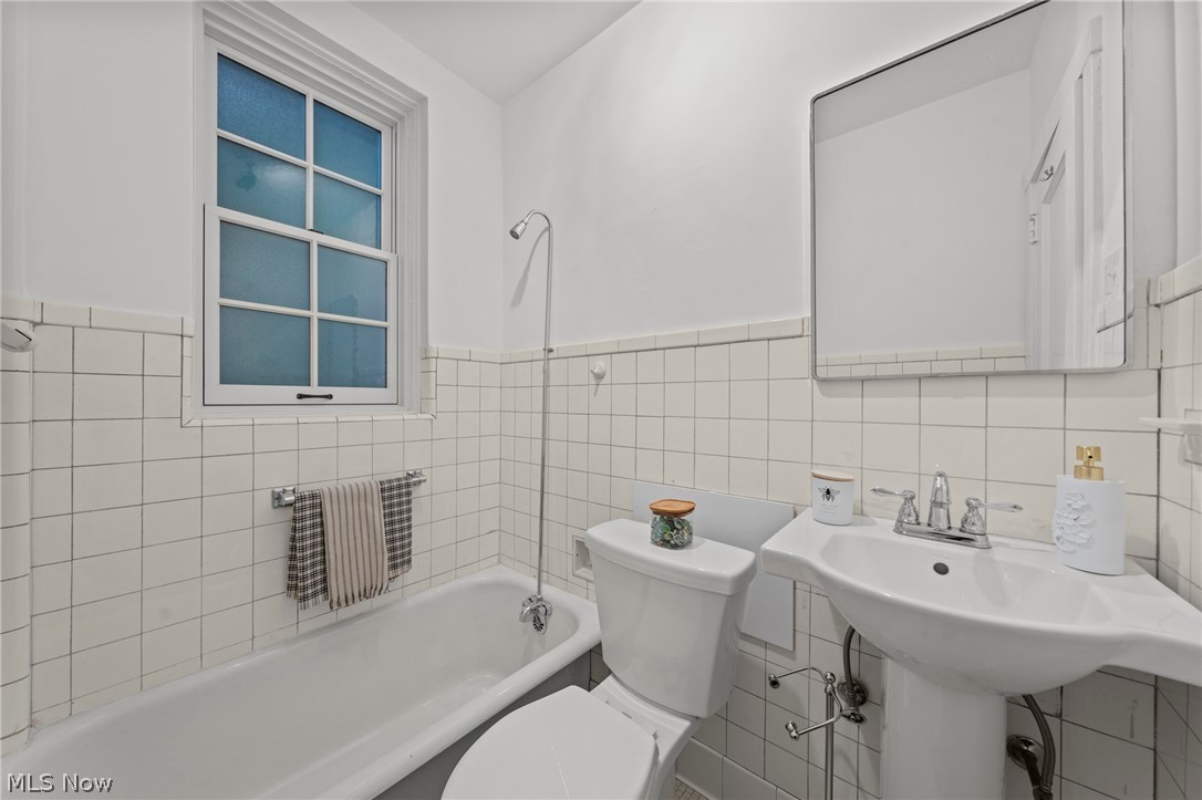 13605 Shaker Boulevard Cleveland OH 44120