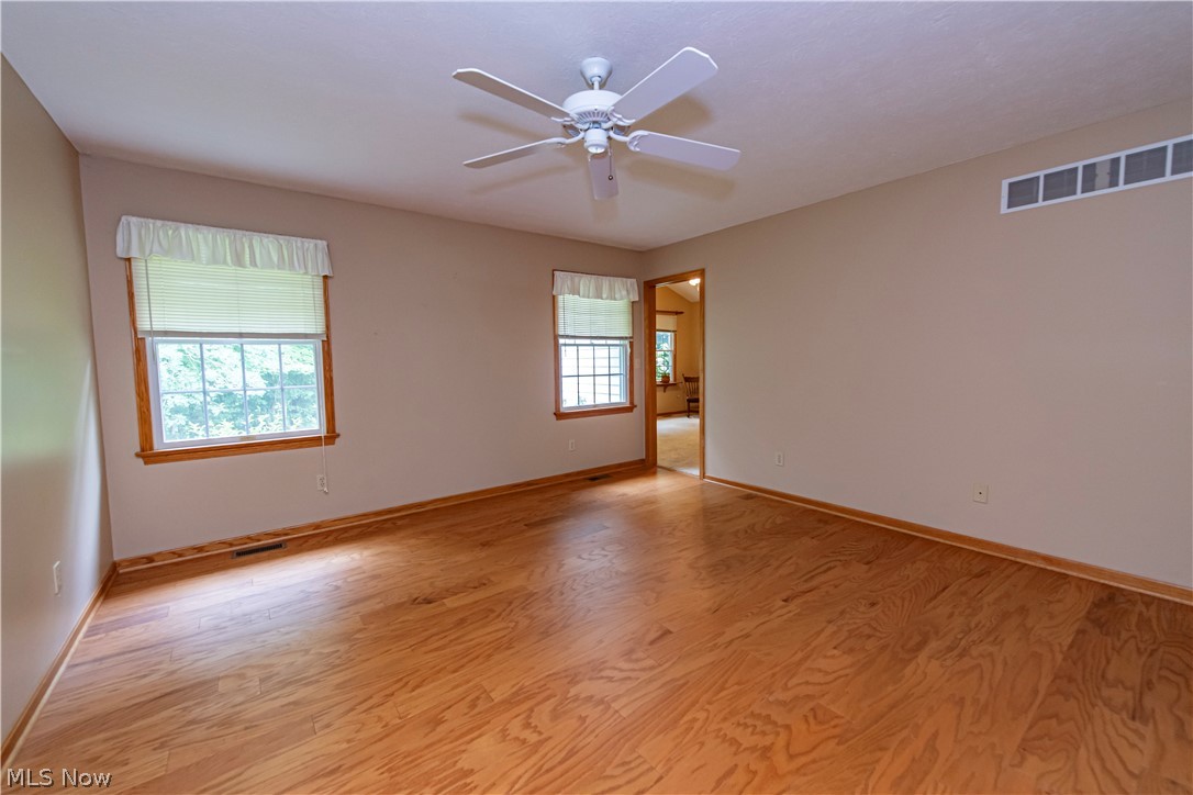 952 Rosemarie Circle Wadsworth OH 44281