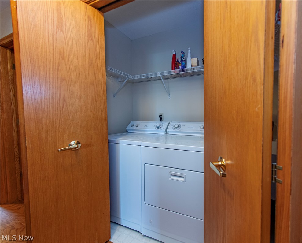 952 Rosemarie Circle Wadsworth OH 44281
