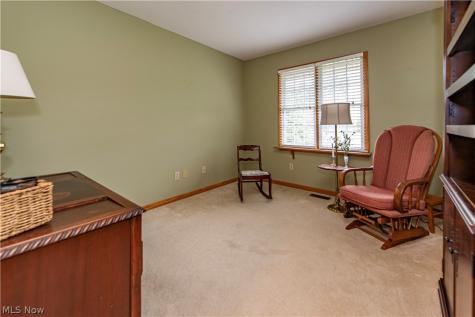 952 Rosemarie Circle Wadsworth OH 44281