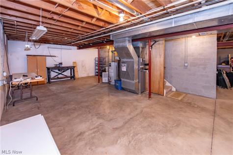 952 Rosemarie Circle Wadsworth OH 44281