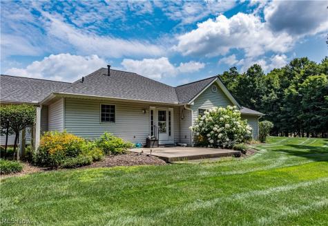 952 Rosemarie Circle Wadsworth OH 44281