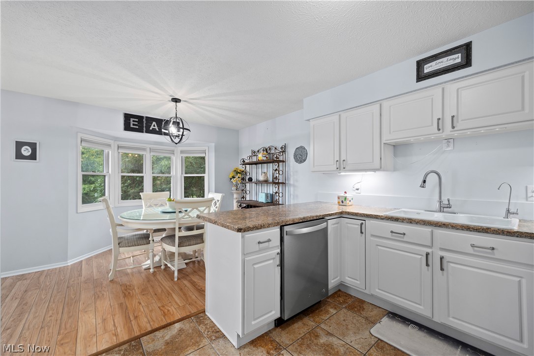 875 Hampton Circle Aurora OH 44202