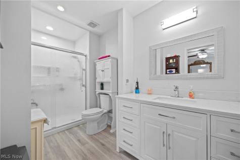 875 Hampton Circle Aurora OH 44202