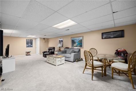 875 Hampton Circle Aurora OH 44202