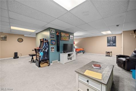 875 Hampton Circle Aurora OH 44202