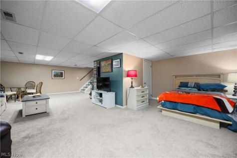 875 Hampton Circle Aurora OH 44202