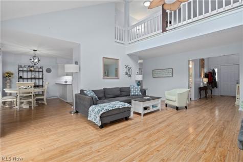 875 Hampton Circle Aurora OH 44202