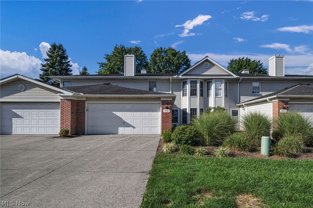 19311 Bradford Court Strongsville OH 44149