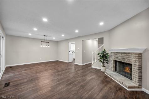 19311 Bradford Court Strongsville OH 44149