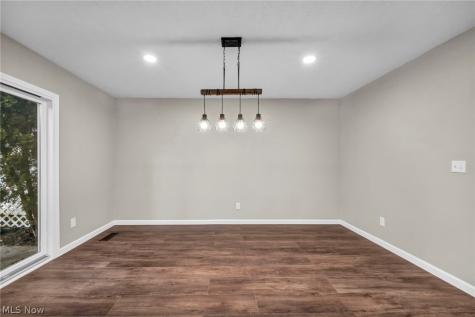 19311 Bradford Court Strongsville OH 44149