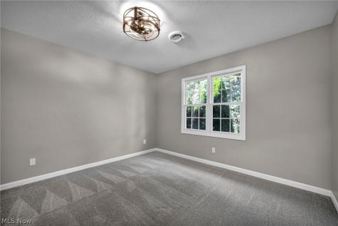 19311 Bradford Court Strongsville OH 44149