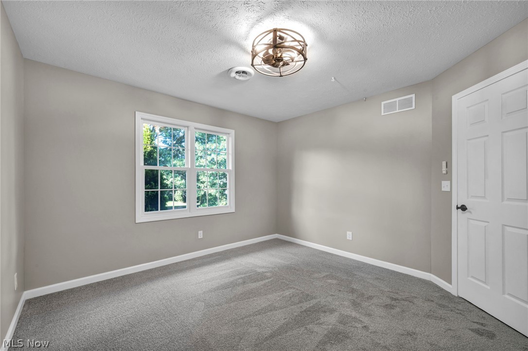 19311 Bradford Court Strongsville OH 44149