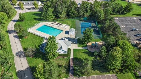 19311 Bradford Court Strongsville OH 44149