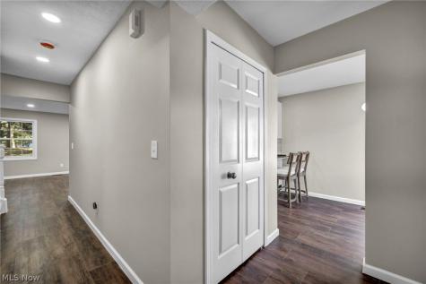 19311 Bradford Court Strongsville OH 44149