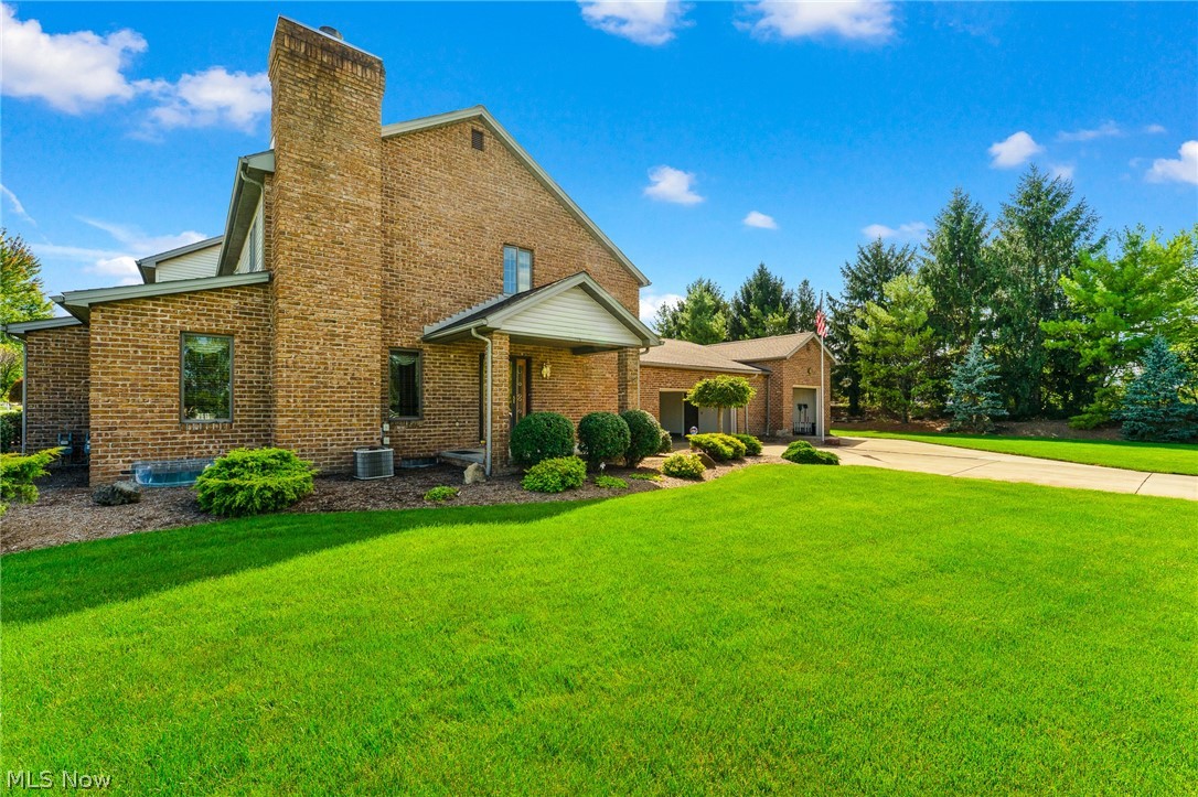 594 Shadydale Drive Canfield OH 44406