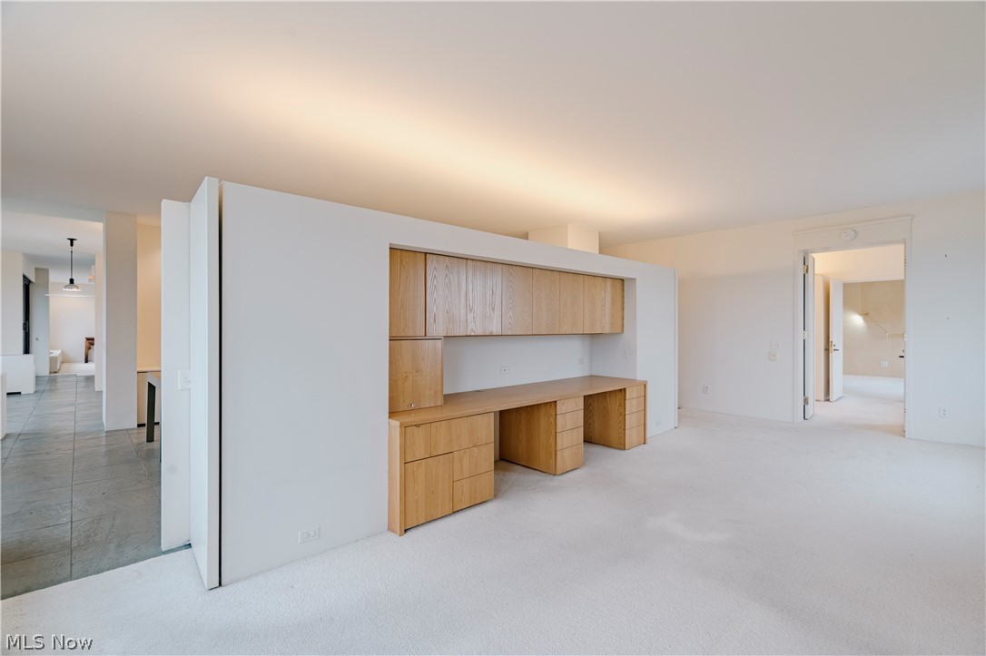 2 Bratenahl Place Bratenahl OH 44108