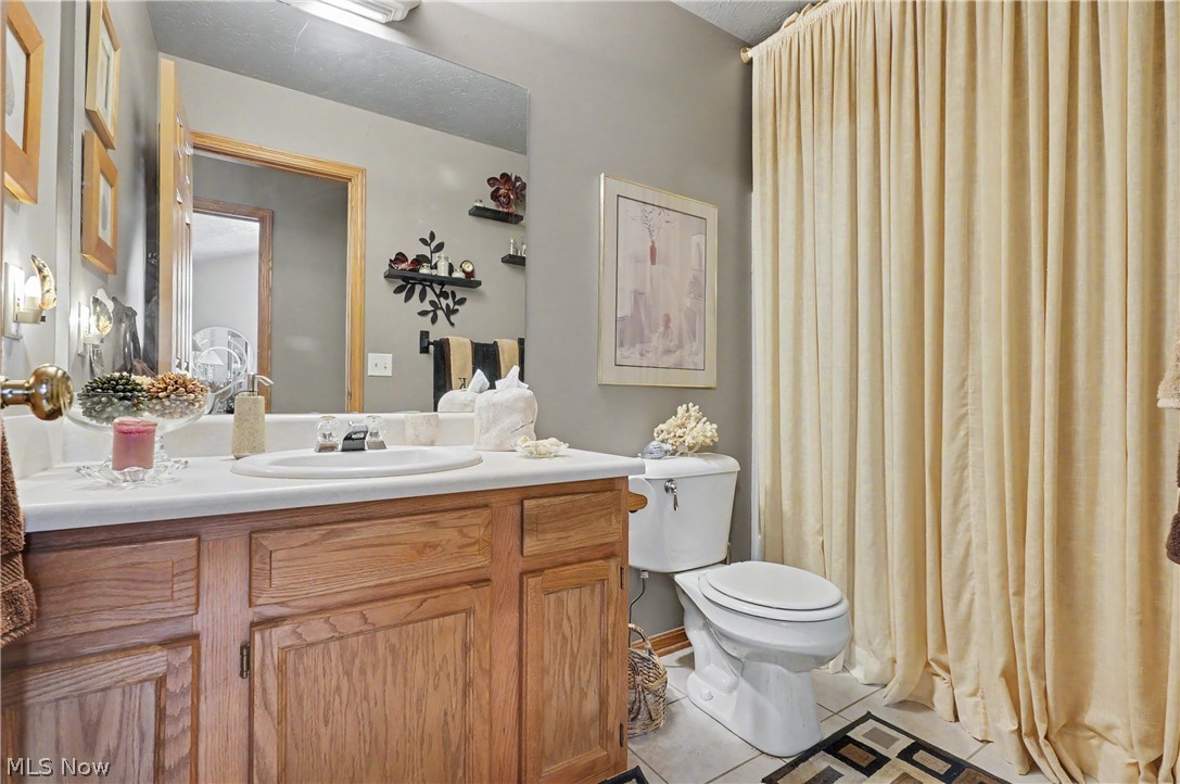 1484 Waters Edge Drive Akron OH 44313