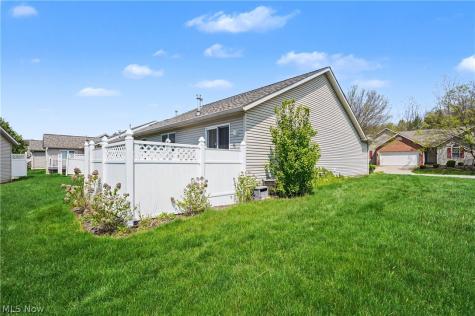 1484 Waters Edge Drive Akron OH 44313