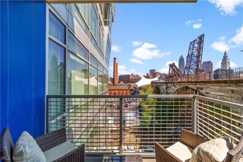 1237 Washington Avenue Cleveland OH 44113