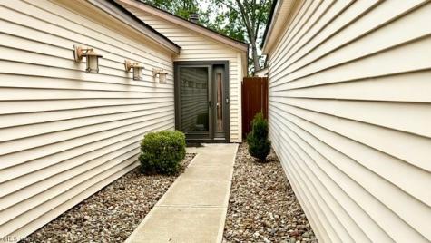 32964 Fern Tree Lane North Ridgeville OH 44039