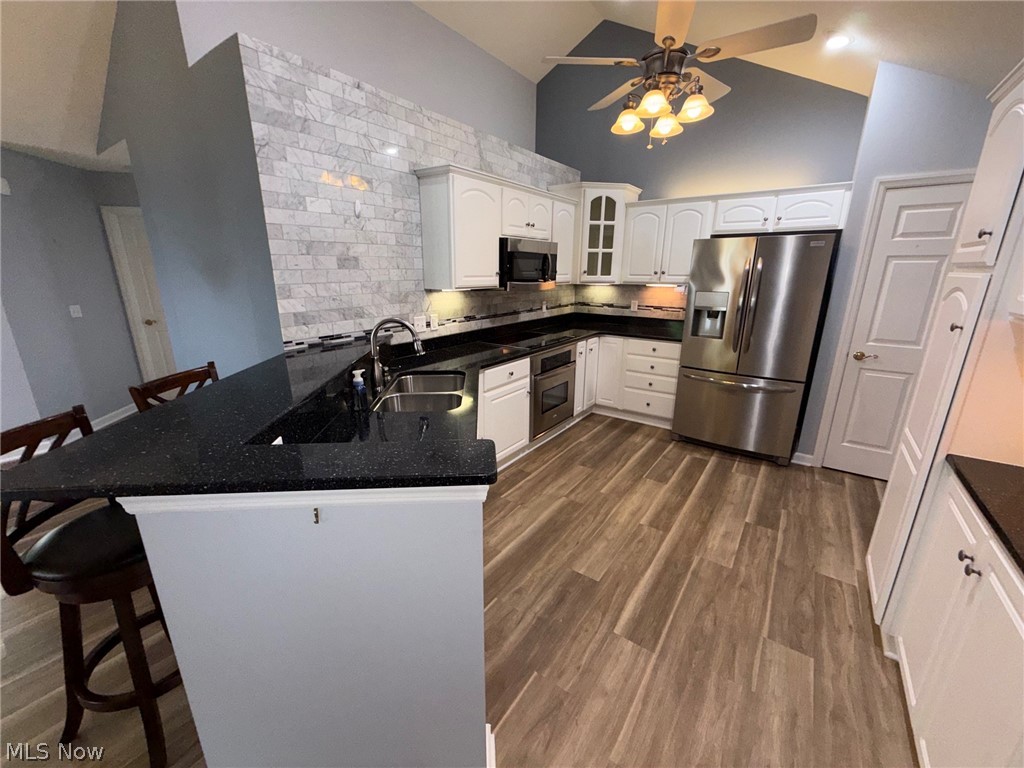 1203 River Glen Drive NE Warren OH 44484