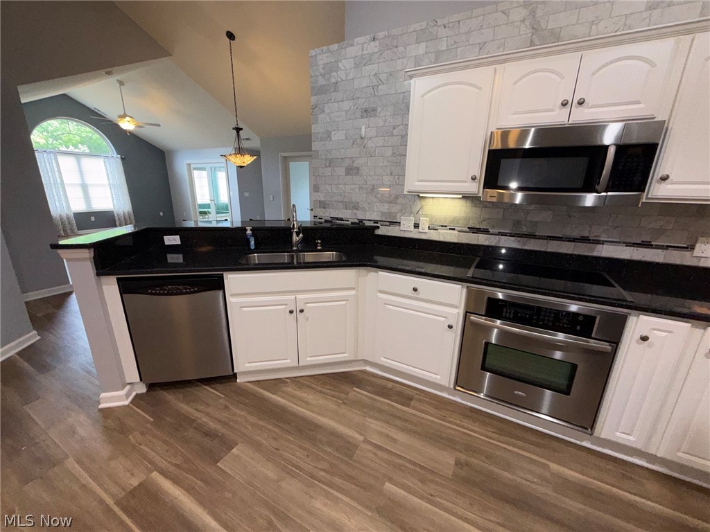 1203 River Glen Drive NE Warren OH 44484