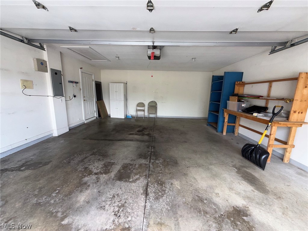 1203 River Glen Drive NE Warren OH 44484