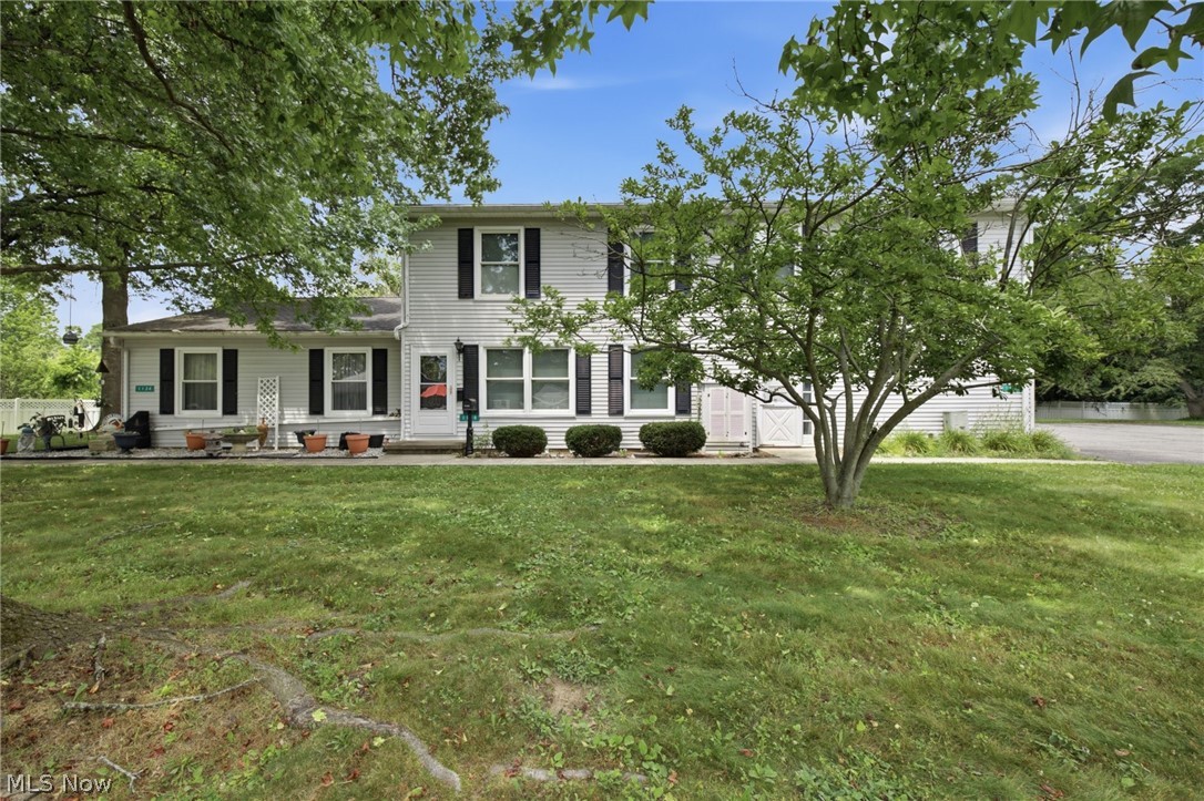 1138 Village Lane Ashland OH 44805