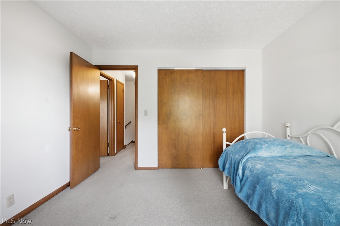1138 Village Lane Ashland OH 44805