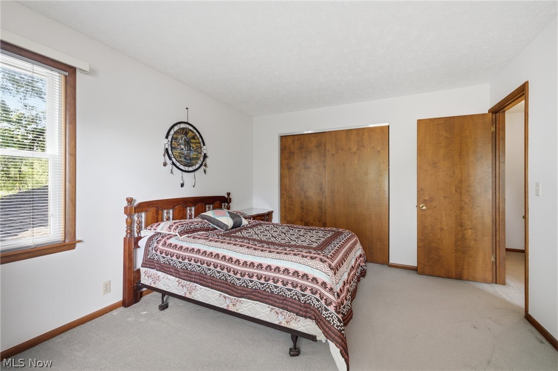1138 Village Lane Ashland OH 44805