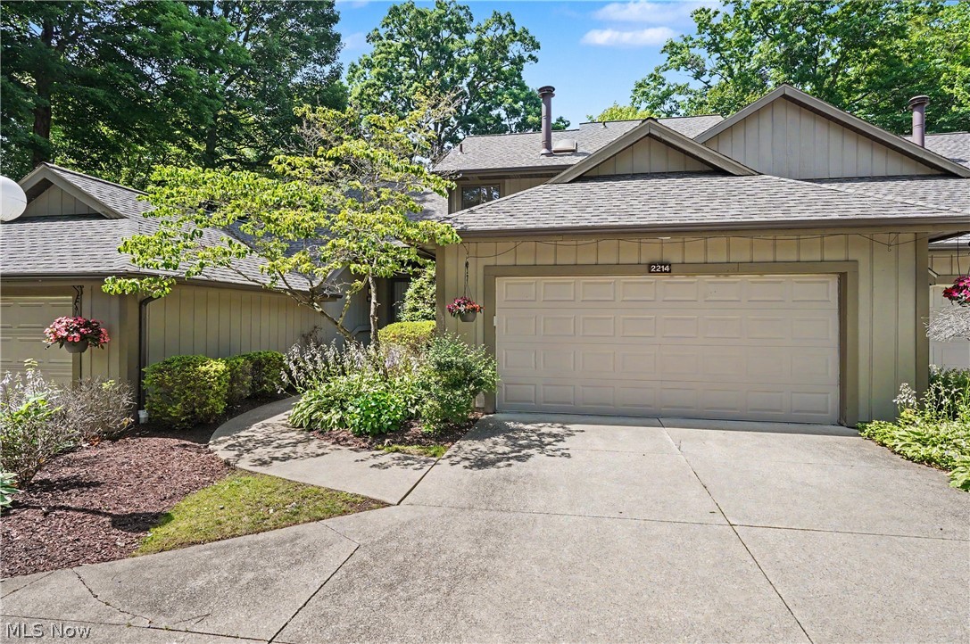 2214 Stone Creek Trail Cuyahoga Falls OH 44223