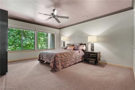 2214 Stone Creek Trail Cuyahoga Falls OH 44223