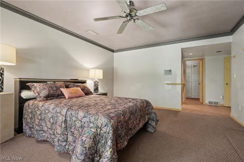 2214 Stone Creek Trail Cuyahoga Falls OH 44223