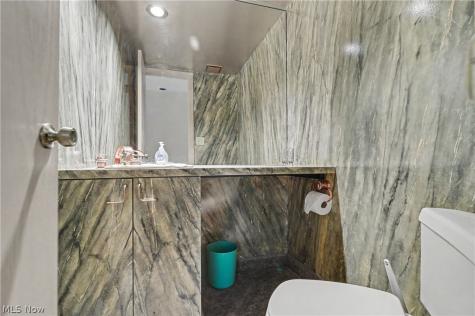 2214 Stone Creek Trail Cuyahoga Falls OH 44223