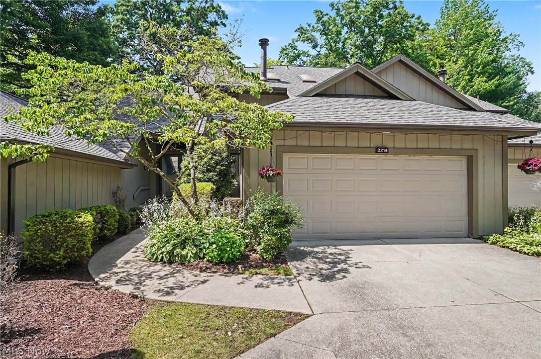 2214 Stone Creek Trail Cuyahoga Falls OH 44223