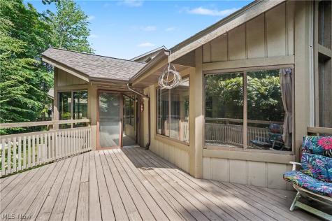 2214 Stone Creek Trail Cuyahoga Falls OH 44223