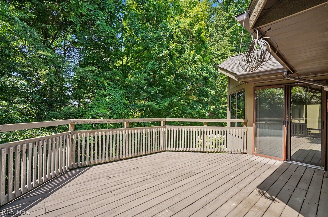 2214 Stone Creek Trail Cuyahoga Falls OH 44223