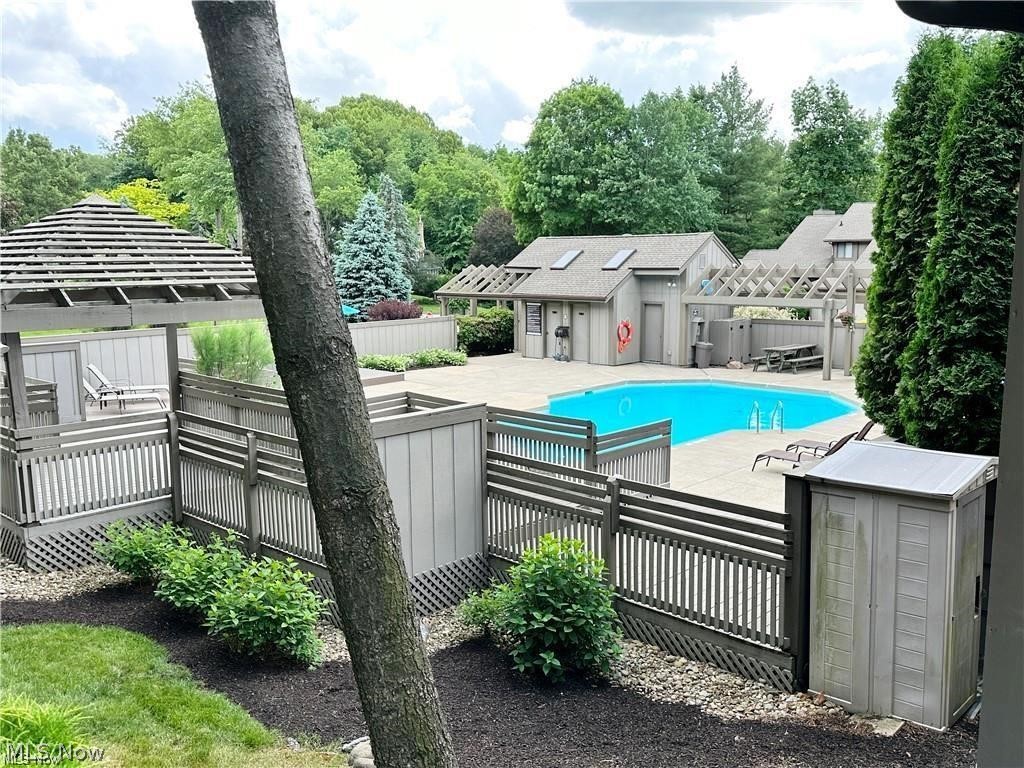 2214 Stone Creek Trail Cuyahoga Falls OH 44223