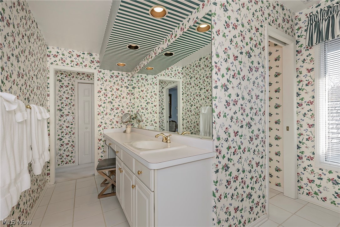 452-59 Bramble Lane Aurora OH 44202