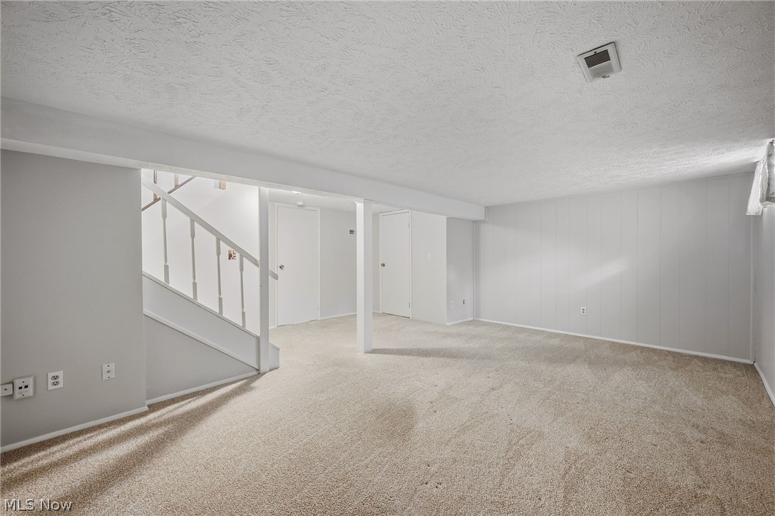7396 S Chestnut Commons Drive Mentor OH 44060