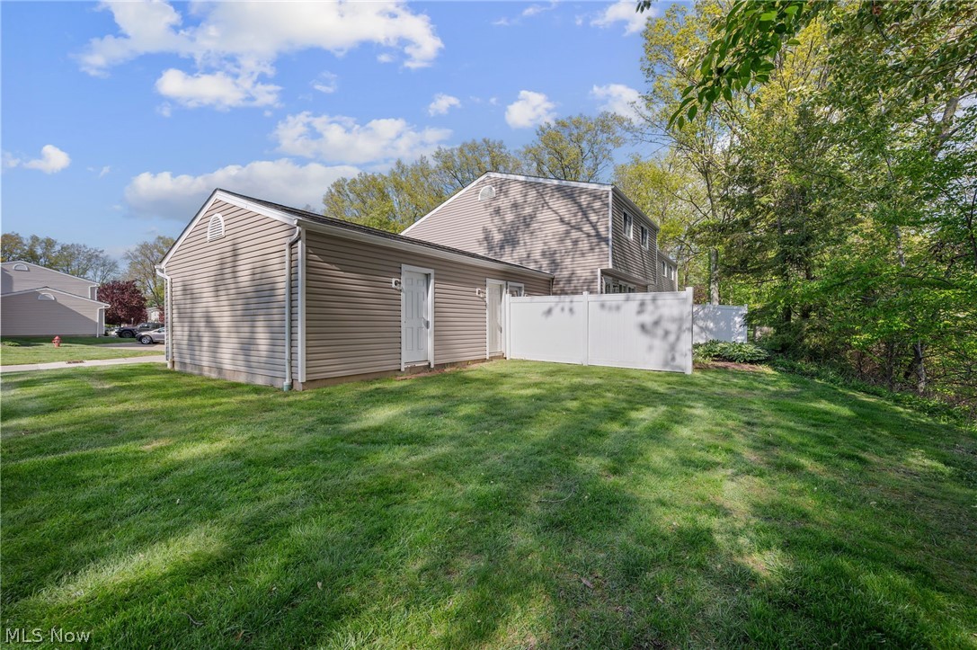 7396 S Chestnut Commons Drive Mentor OH 44060