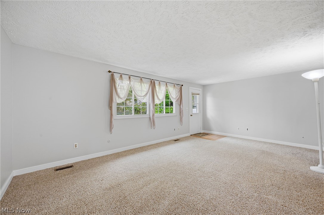 7396 S Chestnut Commons Drive Mentor OH 44060
