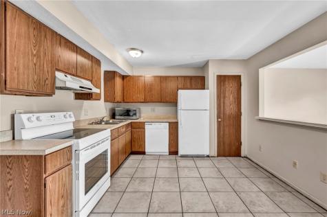 1541 Whitehall Boulevard Kent OH 44240