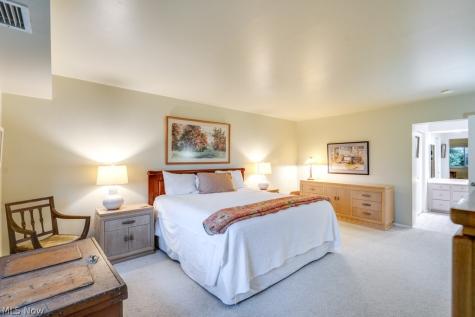 1012 Bunker Drive Fairlawn OH 44333