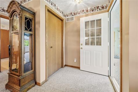 1712 Sonora Street NW Uniontown OH 44685