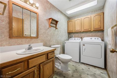1712 Sonora Street NW Uniontown OH 44685